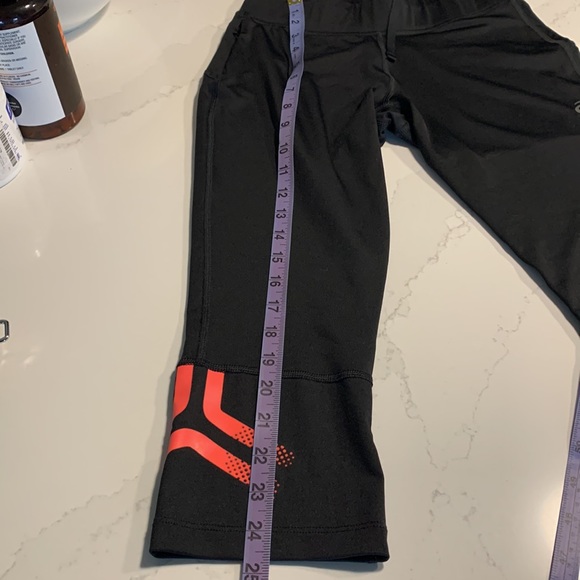 ASICS Icon knee-length running tights Size : Small - Picture 7 of 7